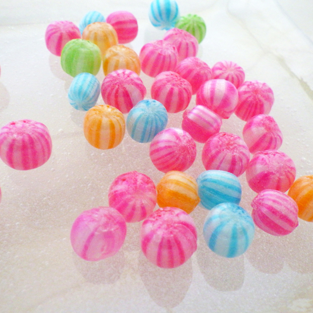 パステルカラー　飴。